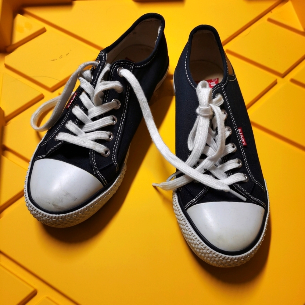 Levi's Women's Blue & White Casual Canvas Low Back Sneaker Shoes 6.5